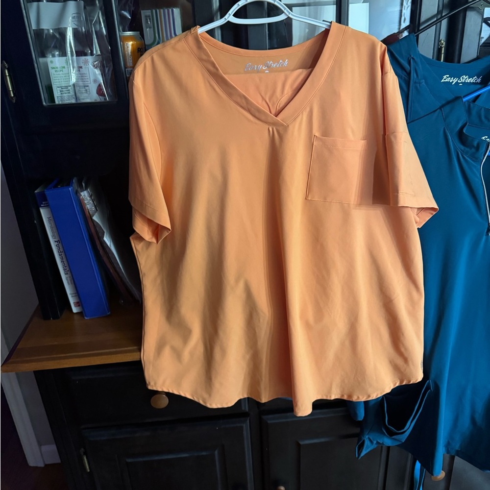 Easy Street Women's Orange V-Neck Short Sleeve Top